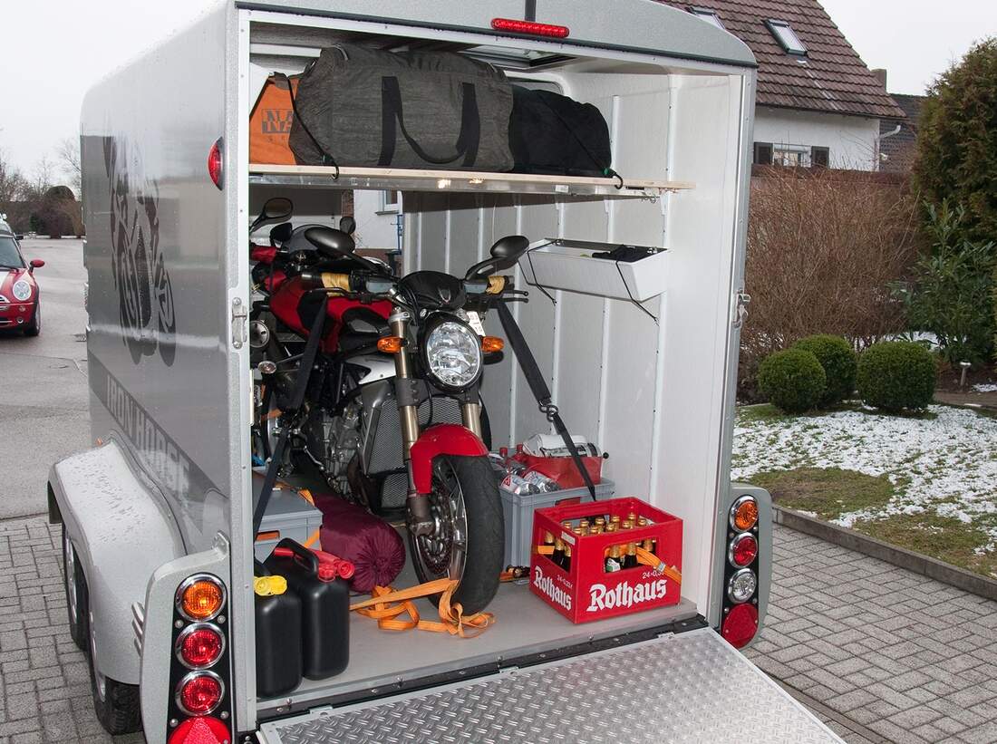 Übersicht Möglichkeiten des MotorradTransports Reise