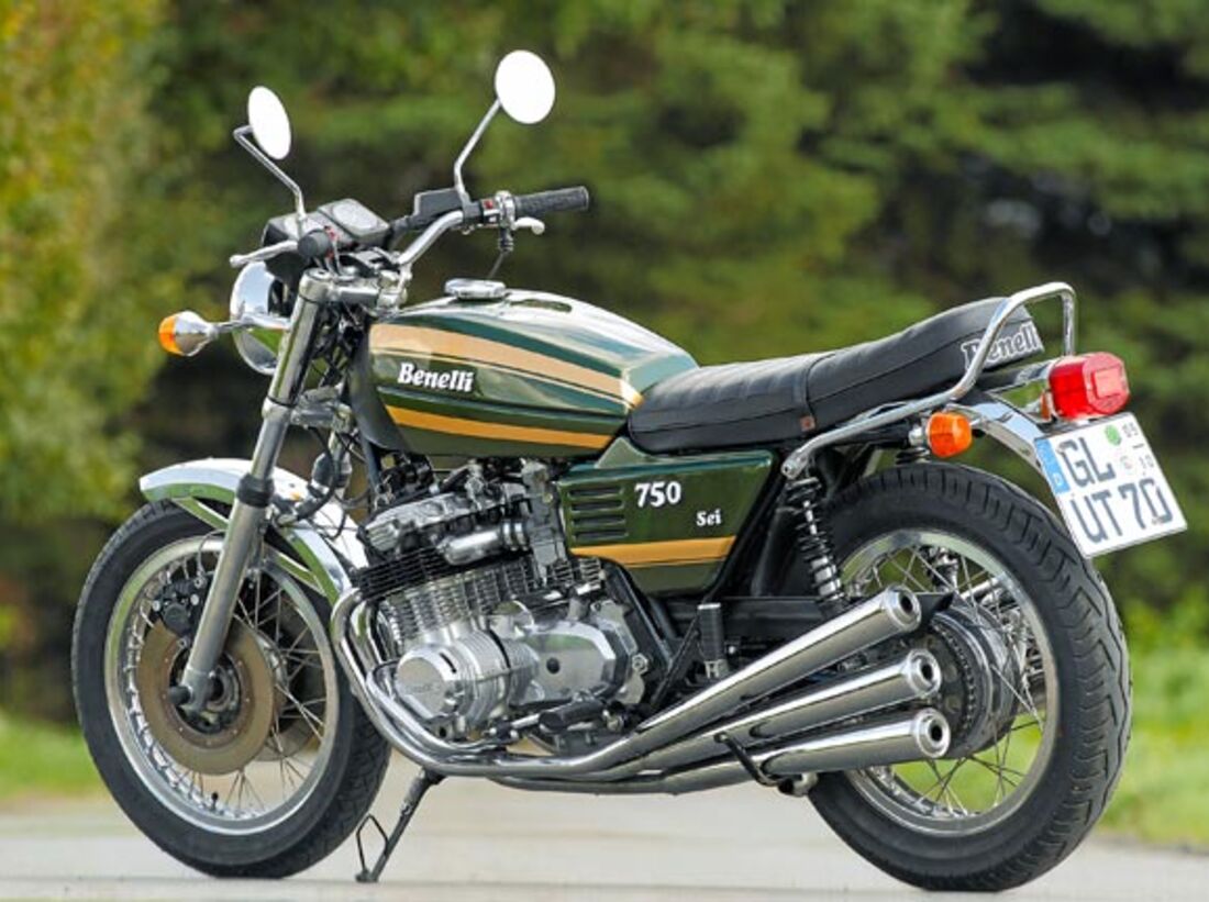 Auf Achse Benelli 750 Sei Honda Cbx 1000 Kawasaki Z 1300 Motorradonlinede