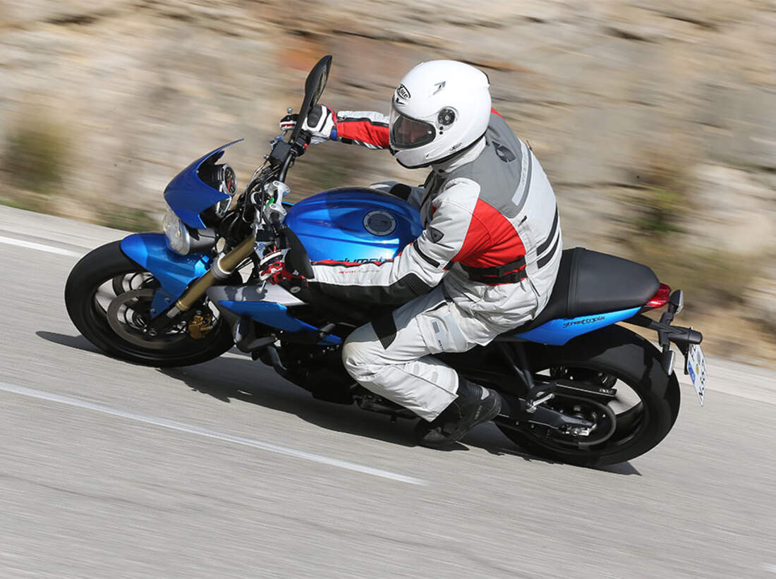 Neun 48PSMotorräder für den A2Führerschein im Test